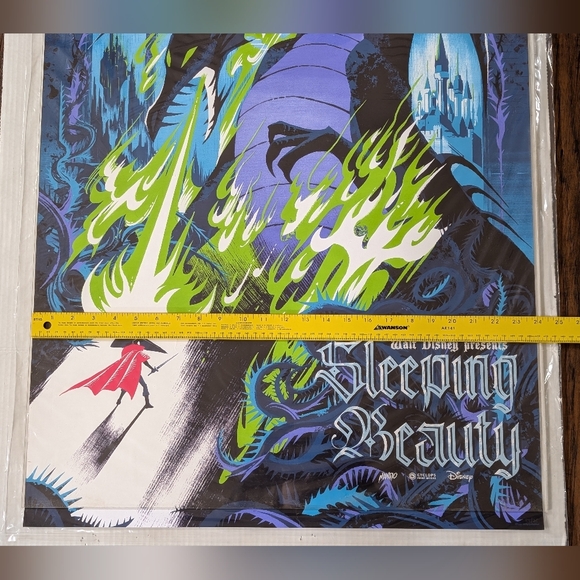 Mondo's d23 expo 2024 limited edition, screenprinted SLEEPING BEAUTY poster - Picture 8 of 9